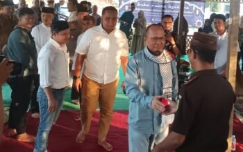 Nuansa Kekeluargaan Warnai Buka Puasa Bersama Ramadhan di Persawahan Pelawan Namang